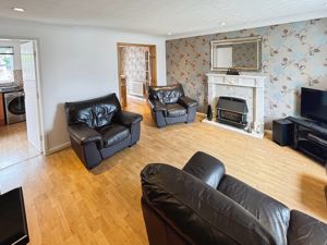 Lounge- click for photo gallery